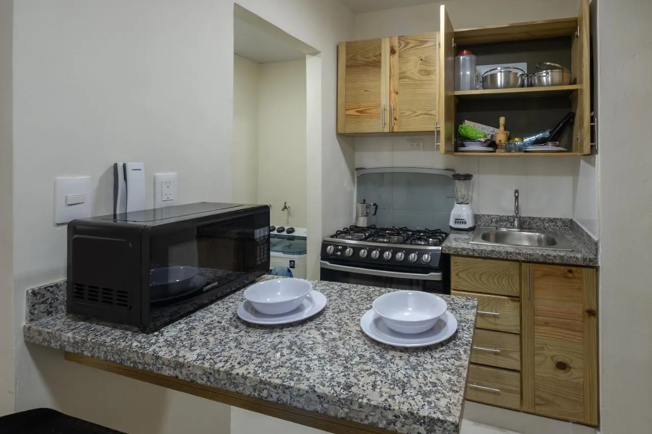 Luxury, Cozy Apartment Malecon / 3 Min Downtown Santo Domingo