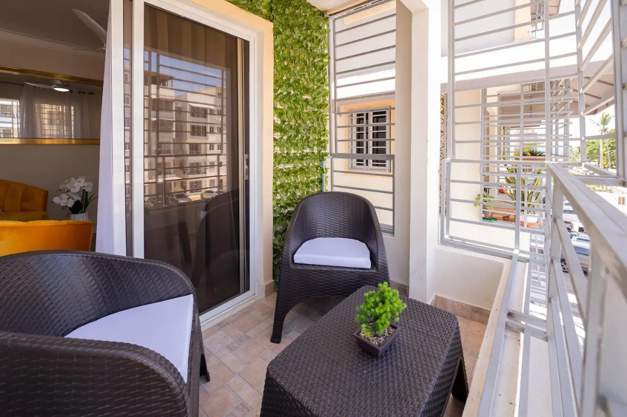 Luxury, Cozy Apartment Malecon / 3 Min Downtown Santo Domingo